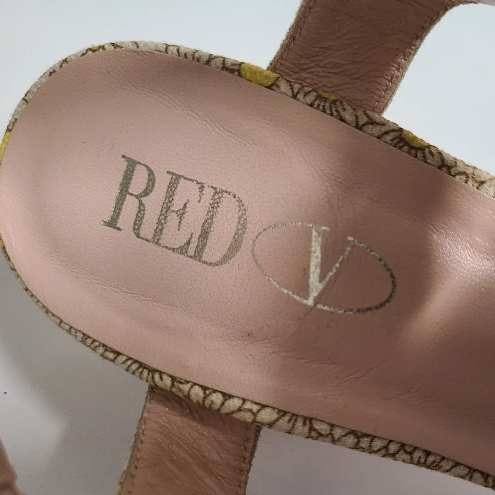 Red Valentino Floral Platform Sandals Yellow Daisy Sz 37 MSRP $450 CoquetteGirl